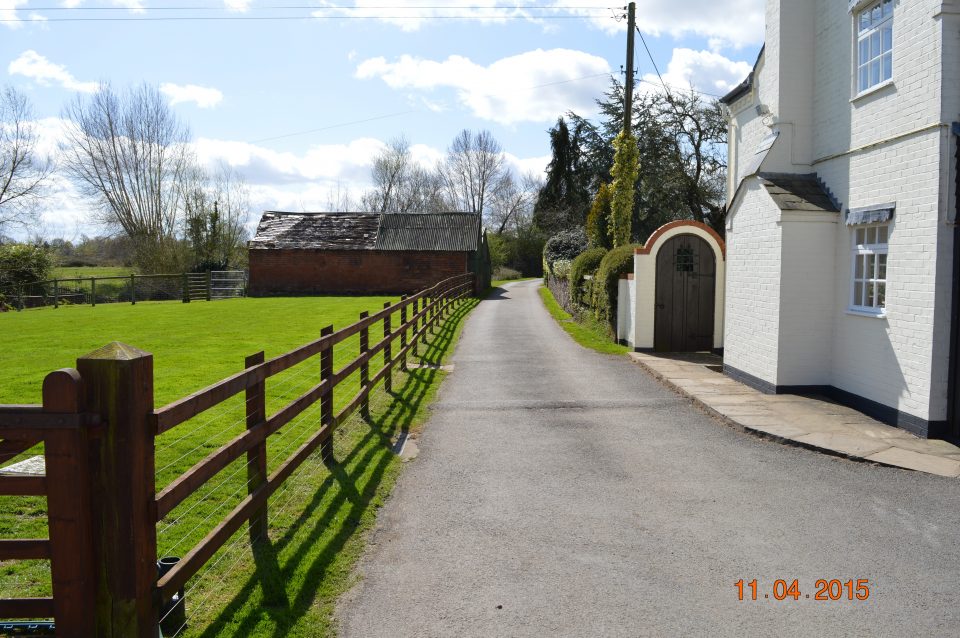 Contact Us – Strawbyn Boarding Kennels & Cattery